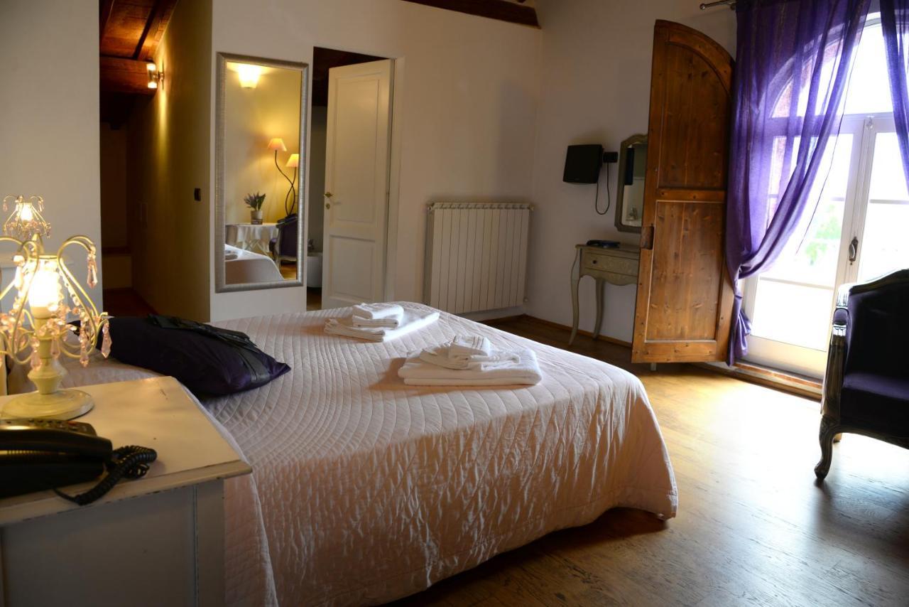 Bed and Breakfast L'Albero Di Gameli Чиуси Экстерьер фото