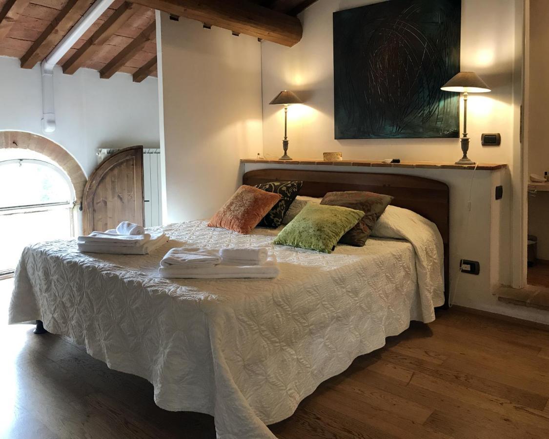 Bed and Breakfast L'Albero Di Gameli Чиуси Экстерьер фото