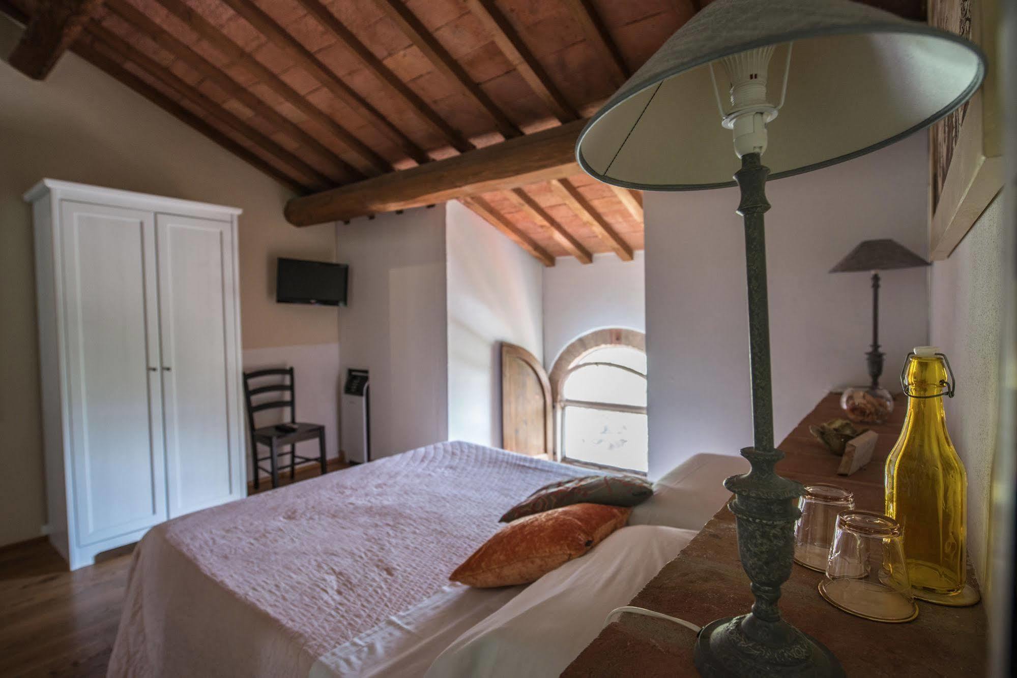 Bed and Breakfast L'Albero Di Gameli Чиуси Экстерьер фото